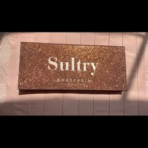 ABH Sultry Palette